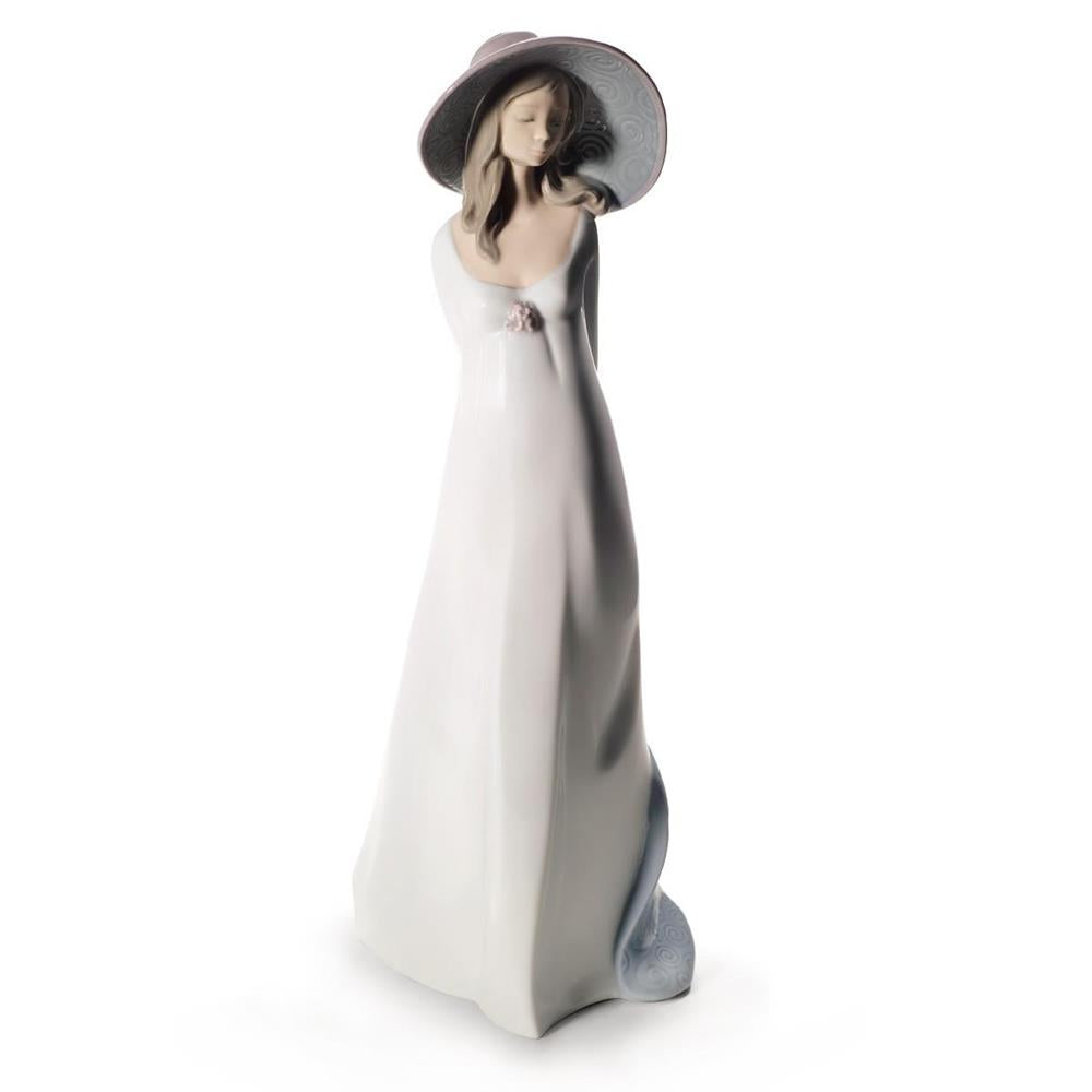 NAO Figure Statue Porcelain Sculpture 32cm Spring Sun Woman