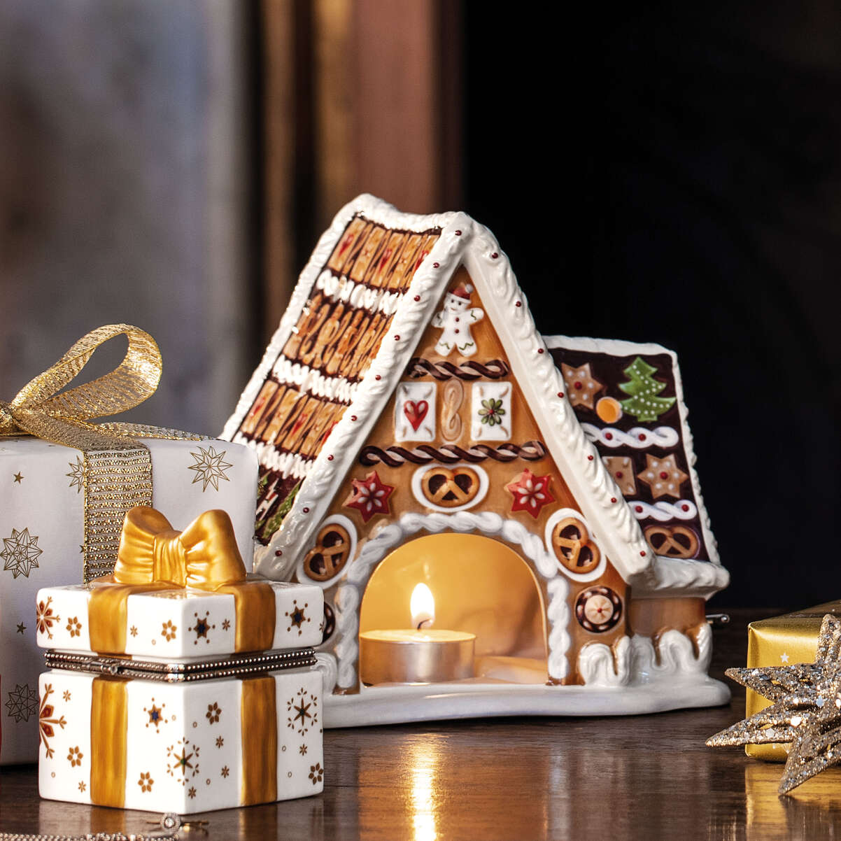 VILLEROY &amp;amp; BOCH Christmas Toys Gingerbread House Music Box Christmas Decoration