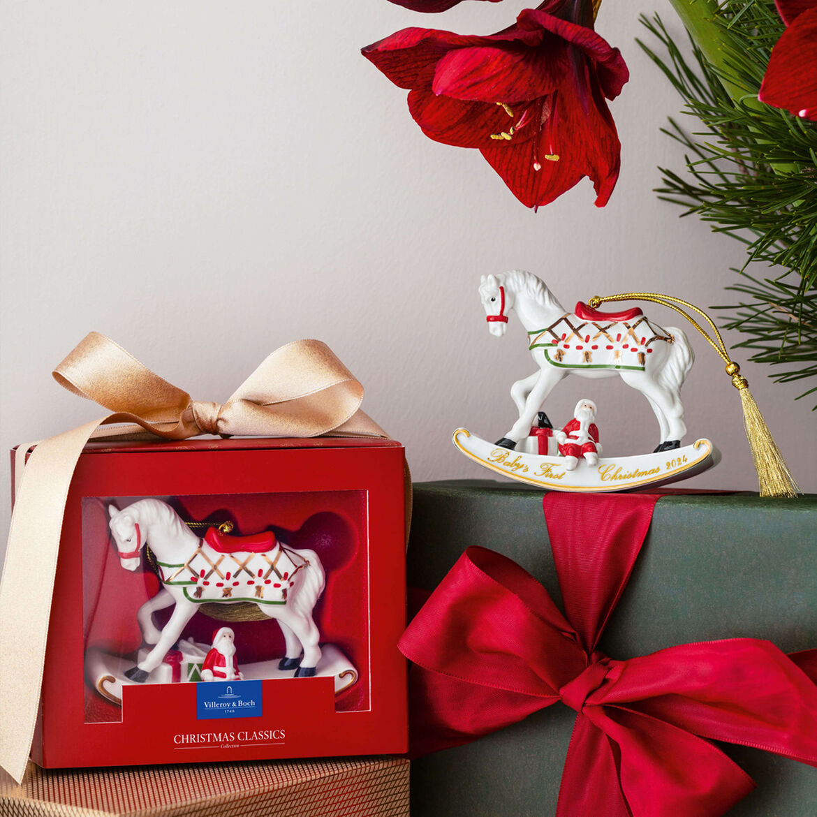 VILLEROY &amp; BOCH Annual Ornaments 2024 Addobbo per Albero di Natale Cavallo a Dondolo 11x9cm Porcellana