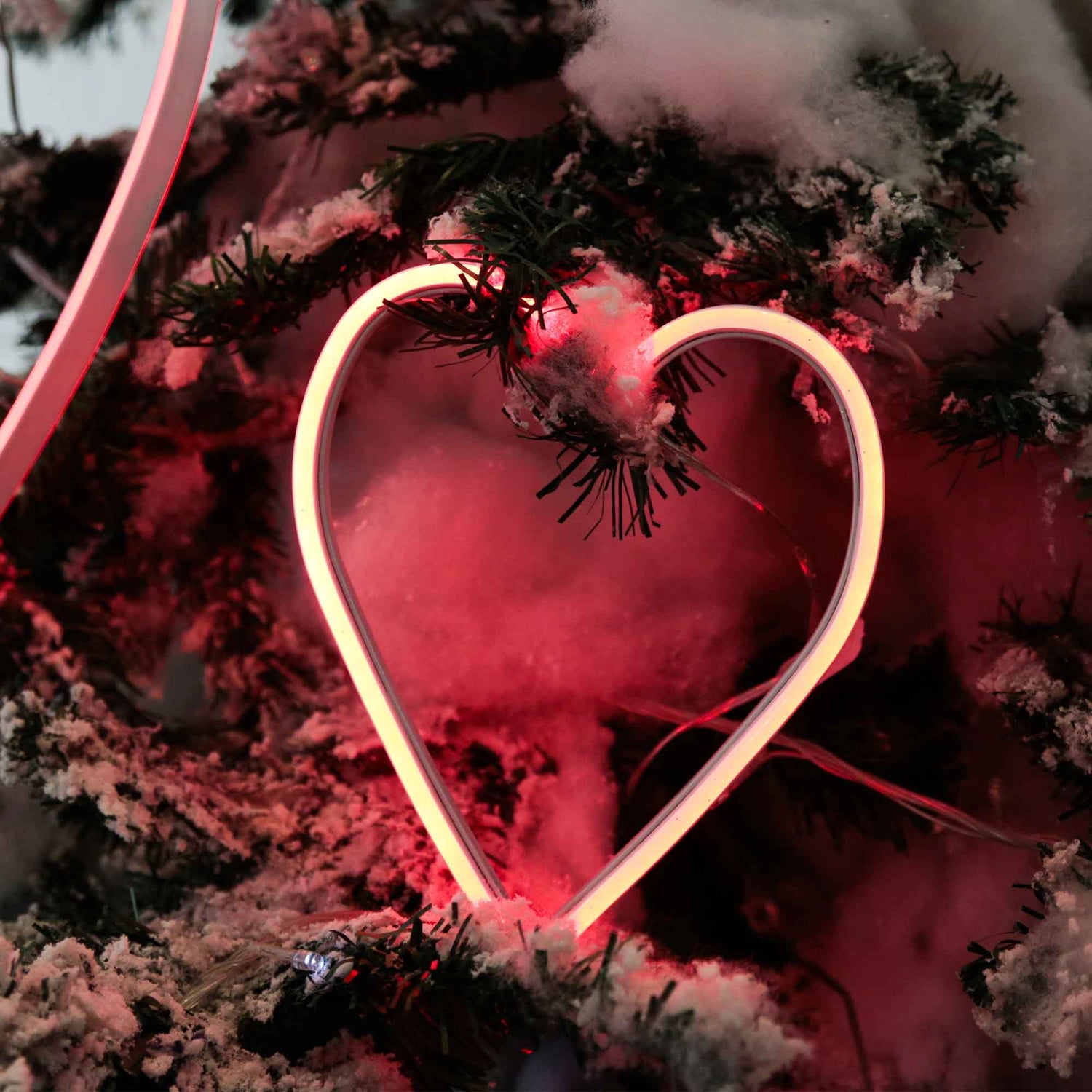 EDG Heart Luminous Christmas Decoration LED Christmas Lights 30x24cm