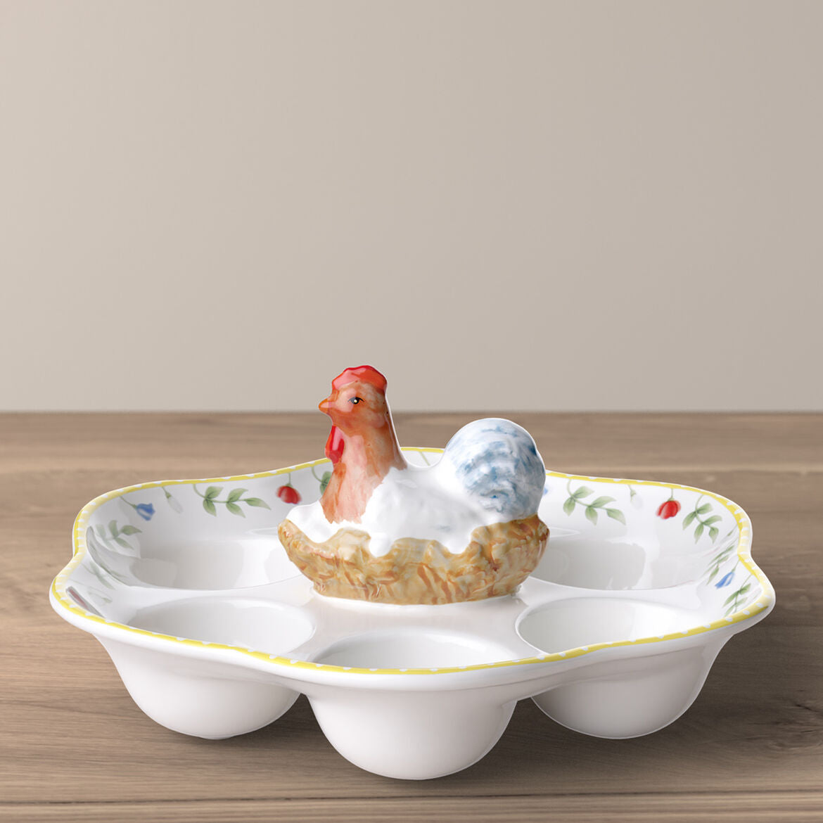 VILLEROY &amp;amp; BOCH Spring Awakening Egg Holder Plate 20cm Easter Table