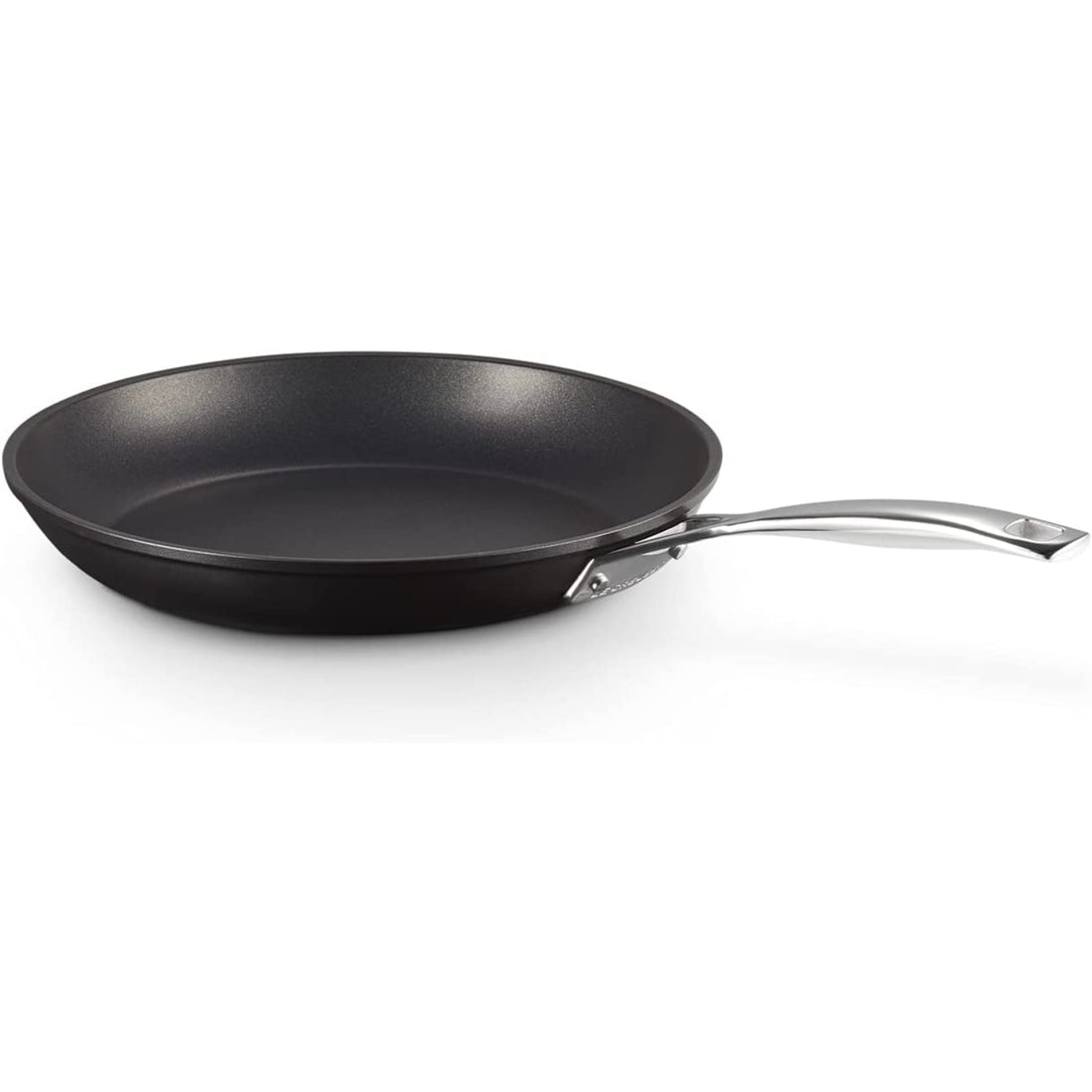 LE CREUSET Low Pan with Long Non-Stick Handle 26cm Aluminium