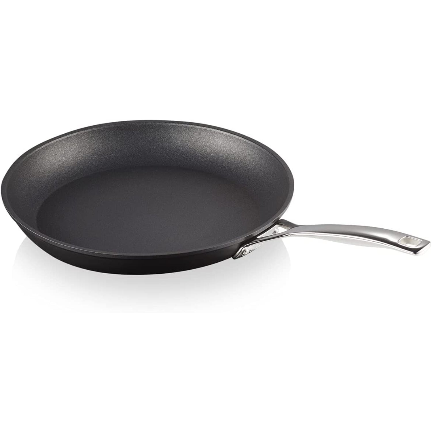 LE CREUSET Low Pan with Long Non-Stick Handle 30cm Aluminium